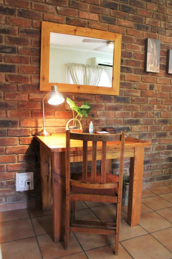 Ngwenya Boutique Hotel Lephalale Esterno foto
