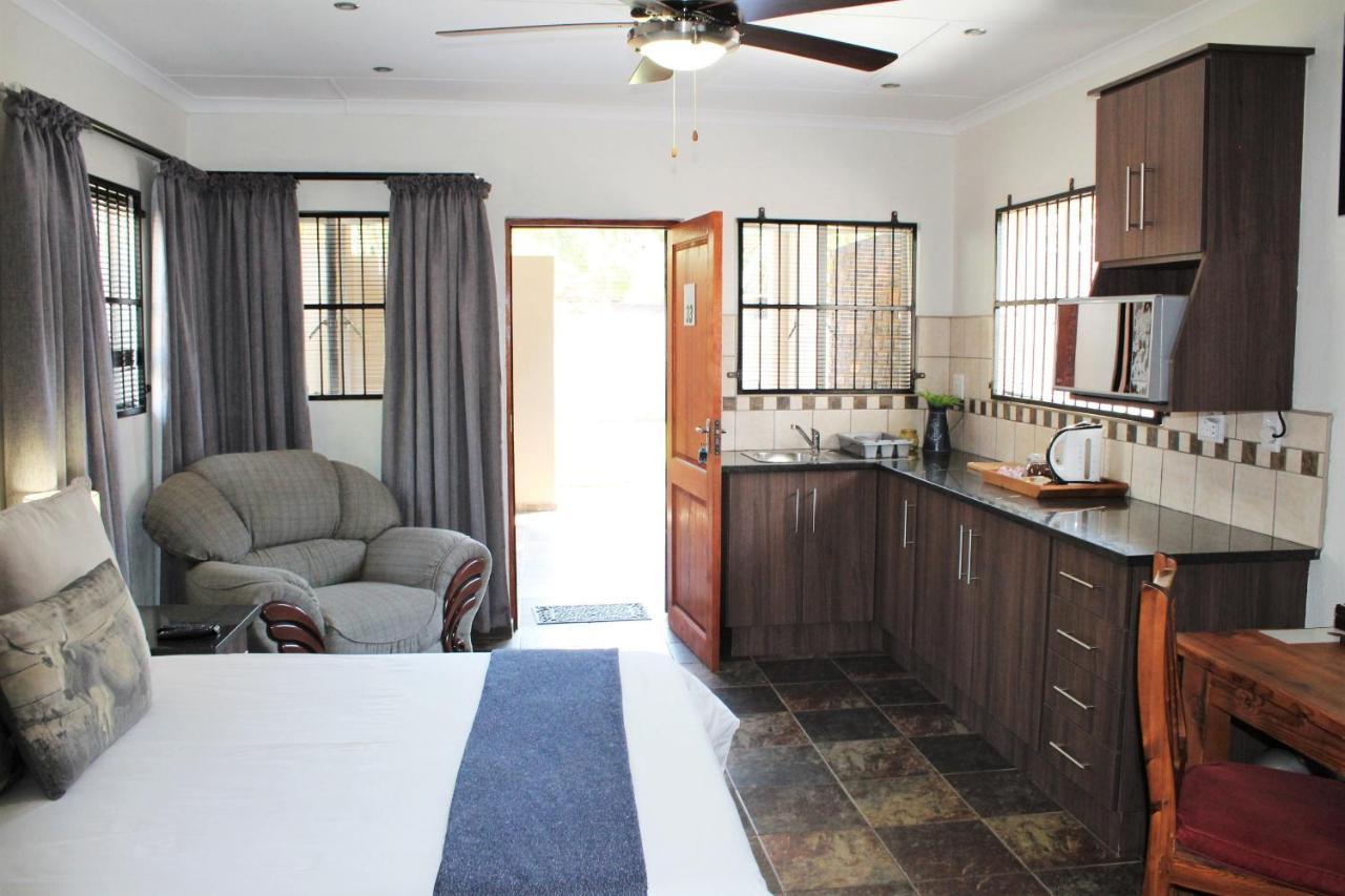 Ngwenya Boutique Hotel Lephalale Esterno foto