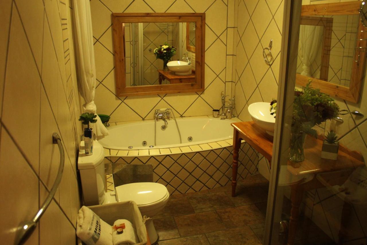 Ngwenya Boutique Hotel Lephalale Esterno foto